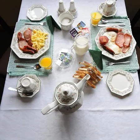 Arms Bed & Breakfast Bunratty
